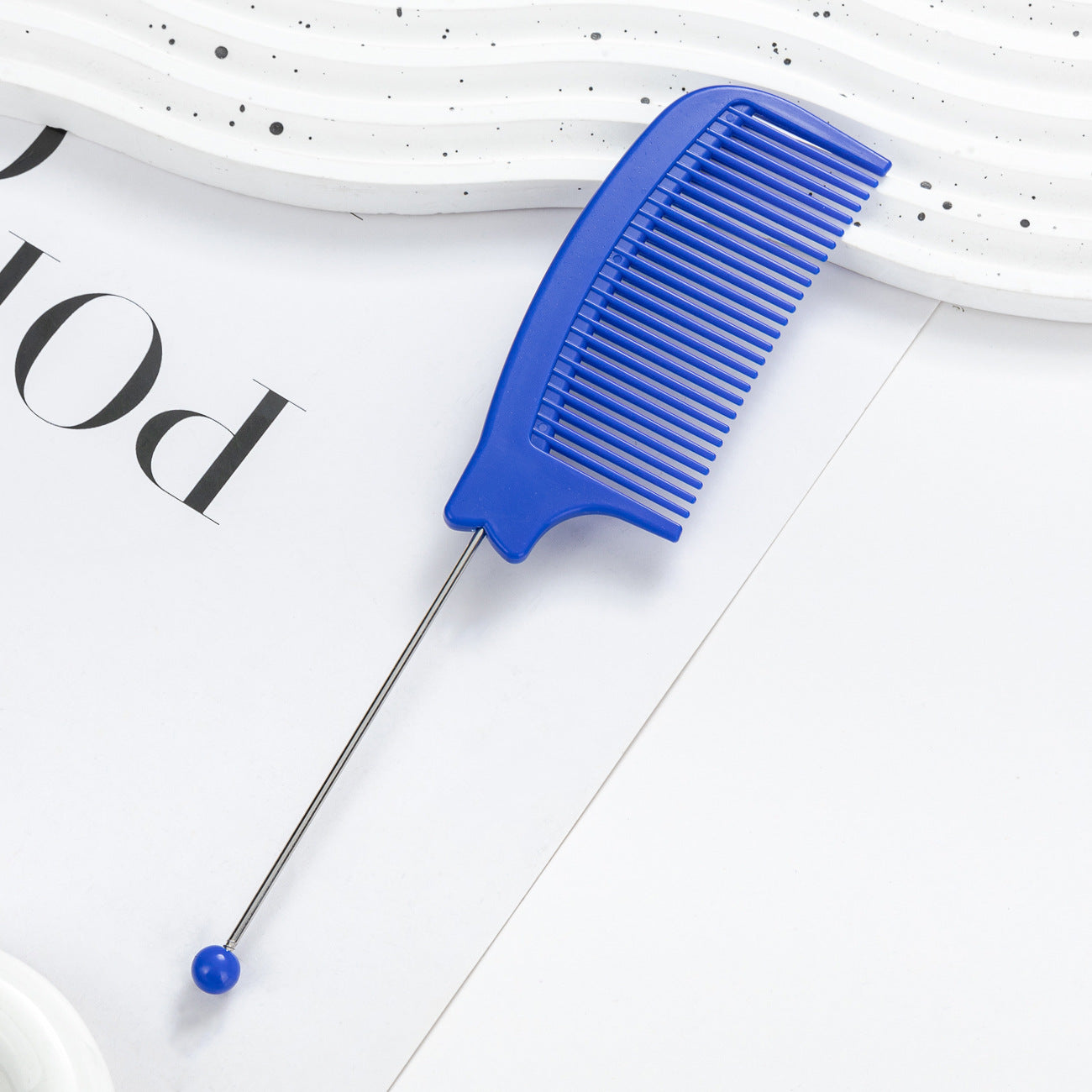 DIY multicolor beaded comb