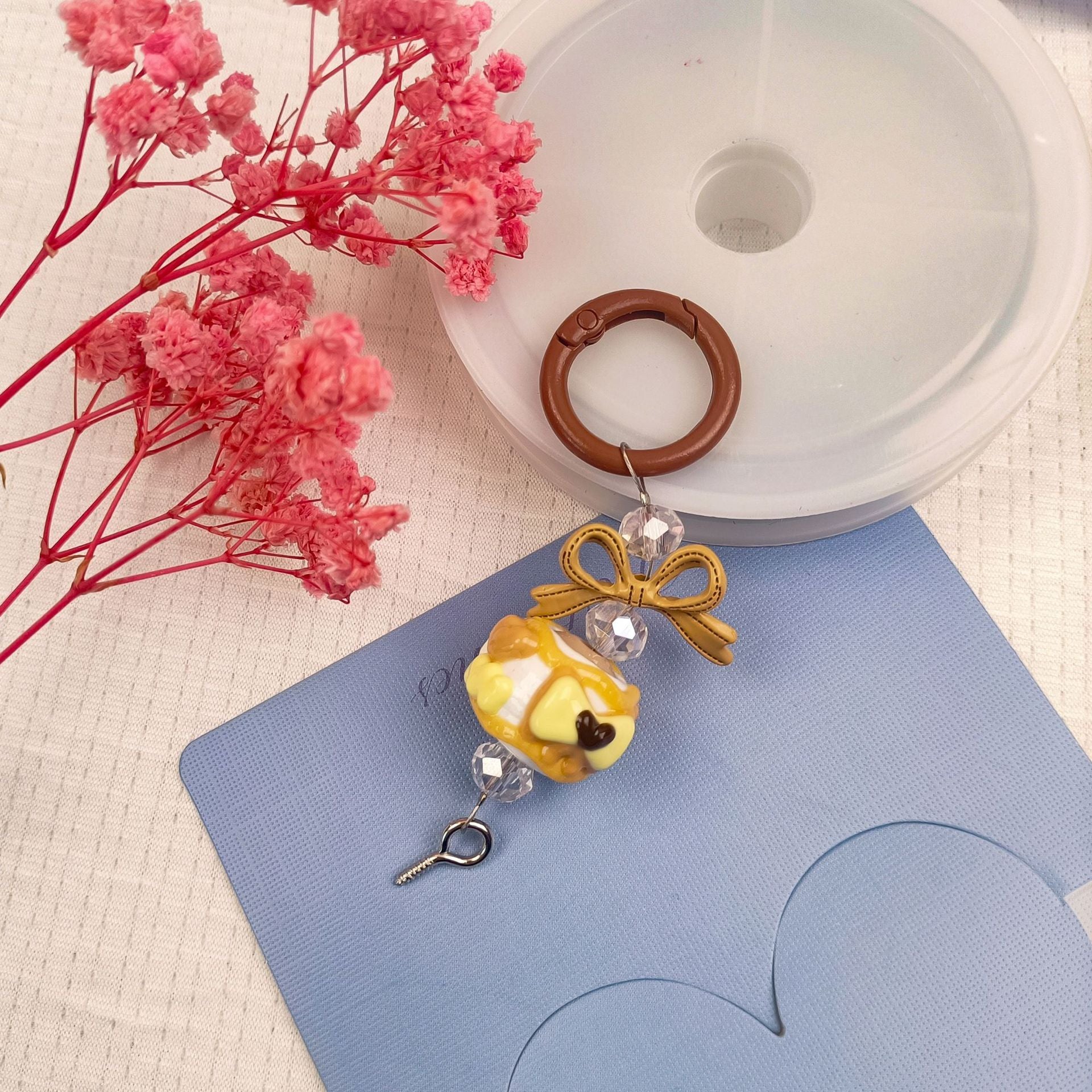 Cute hand-painted beads, pendants, mobile phone jewelry, accessories alloy buckles