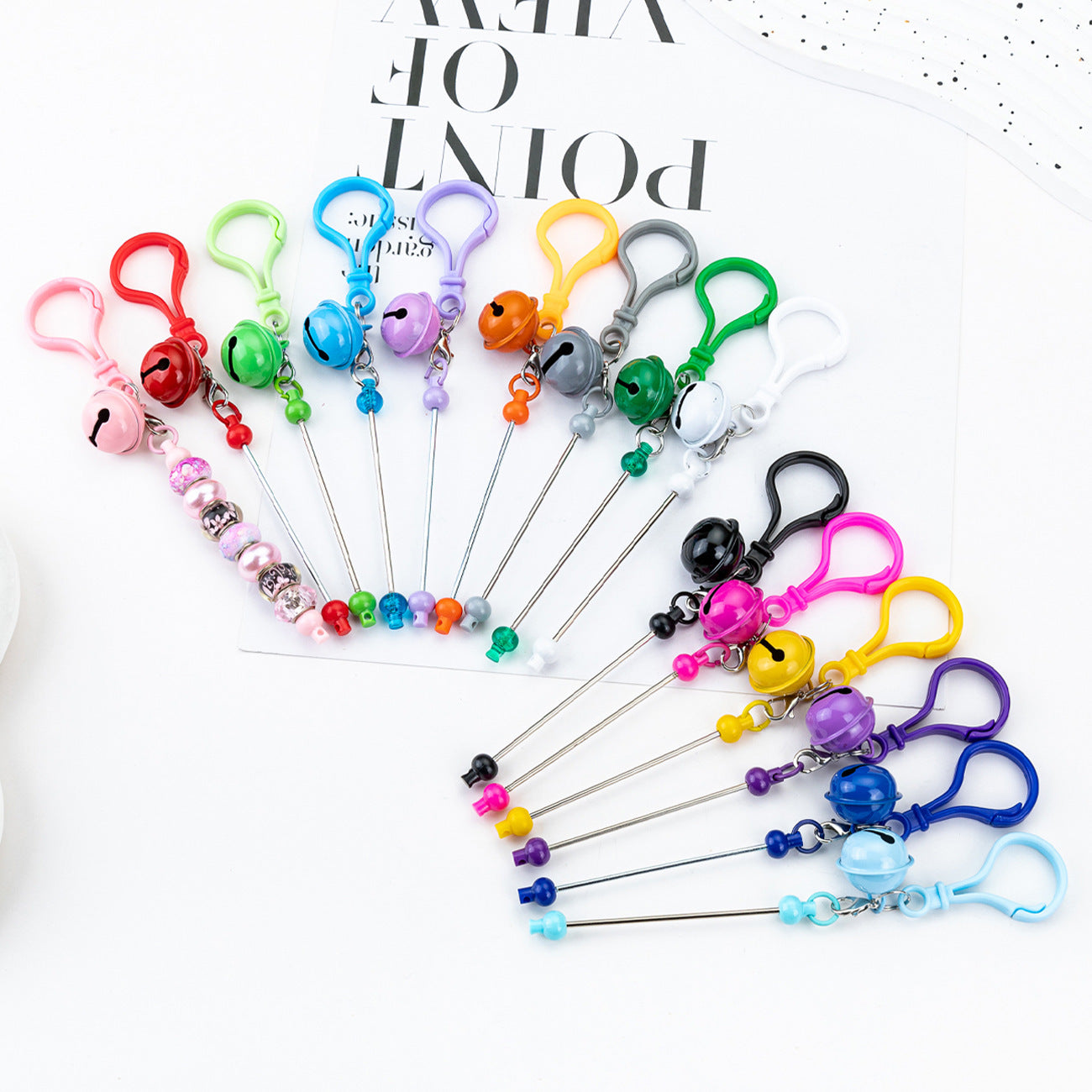 15-Color DIY bell keychain, handmade beaded color keychain, cute accessories, bag pendant, plastic keychain.