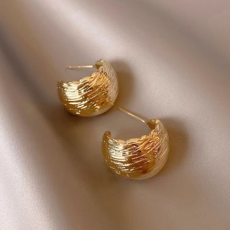 E10,Vintage Gold Versatile Earrings