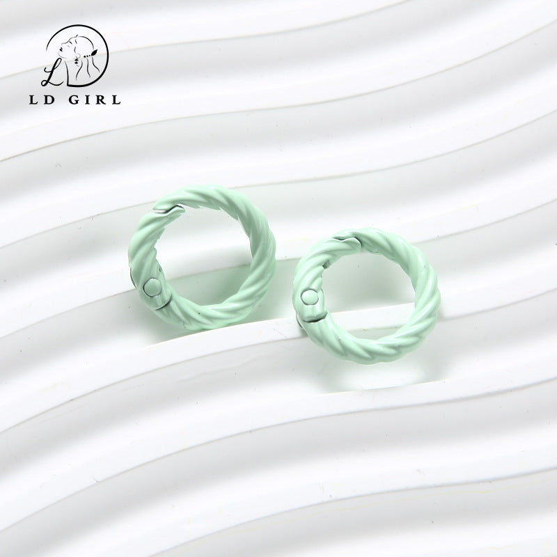 A twist spring chain, DIY keychain