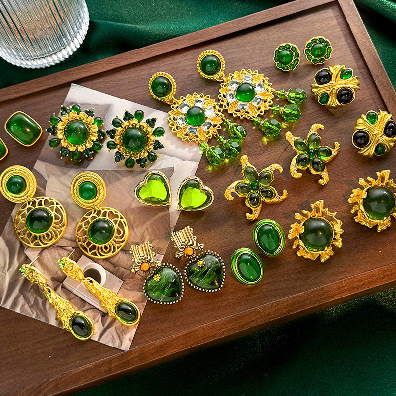 E2,earrings