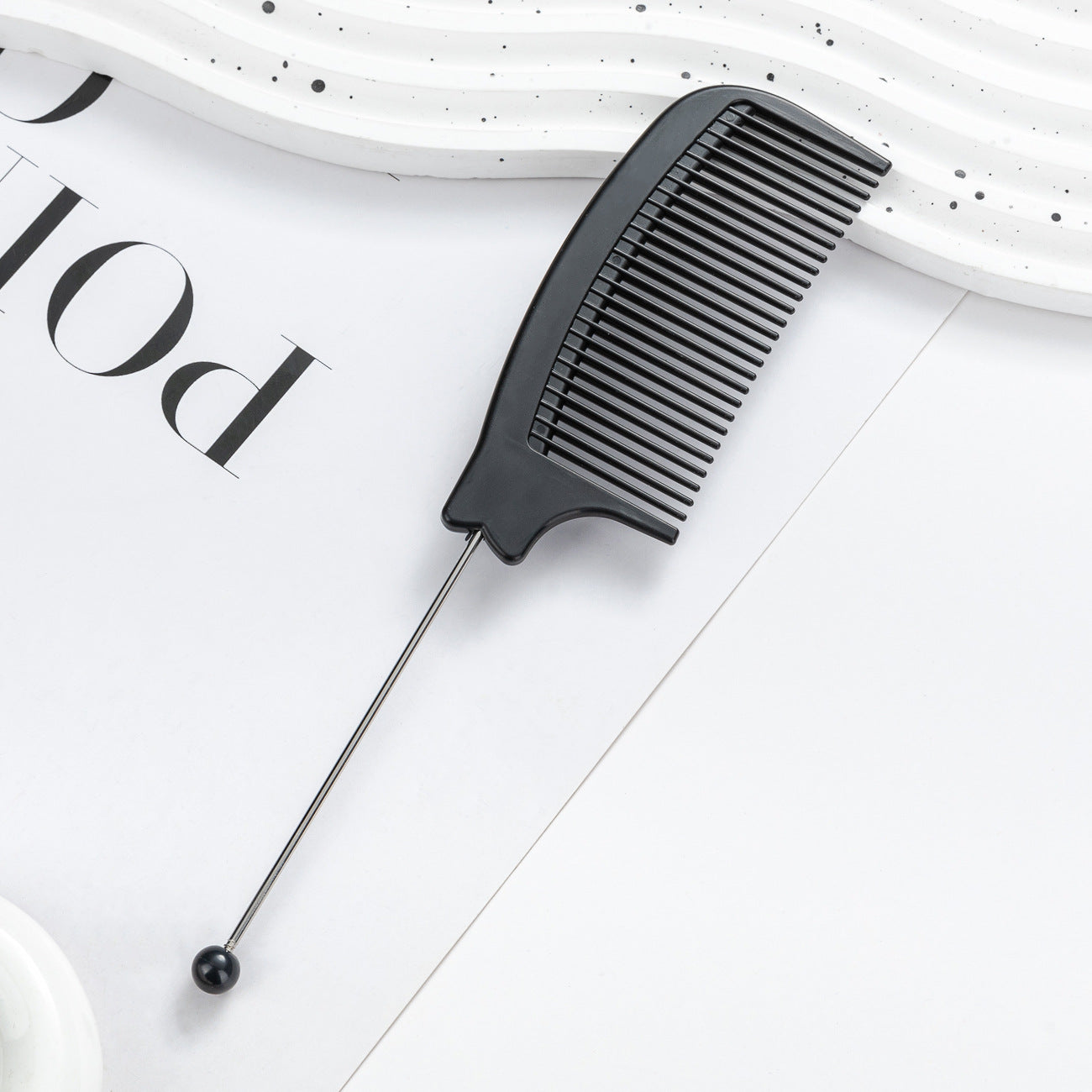 DIY multicolor beaded comb