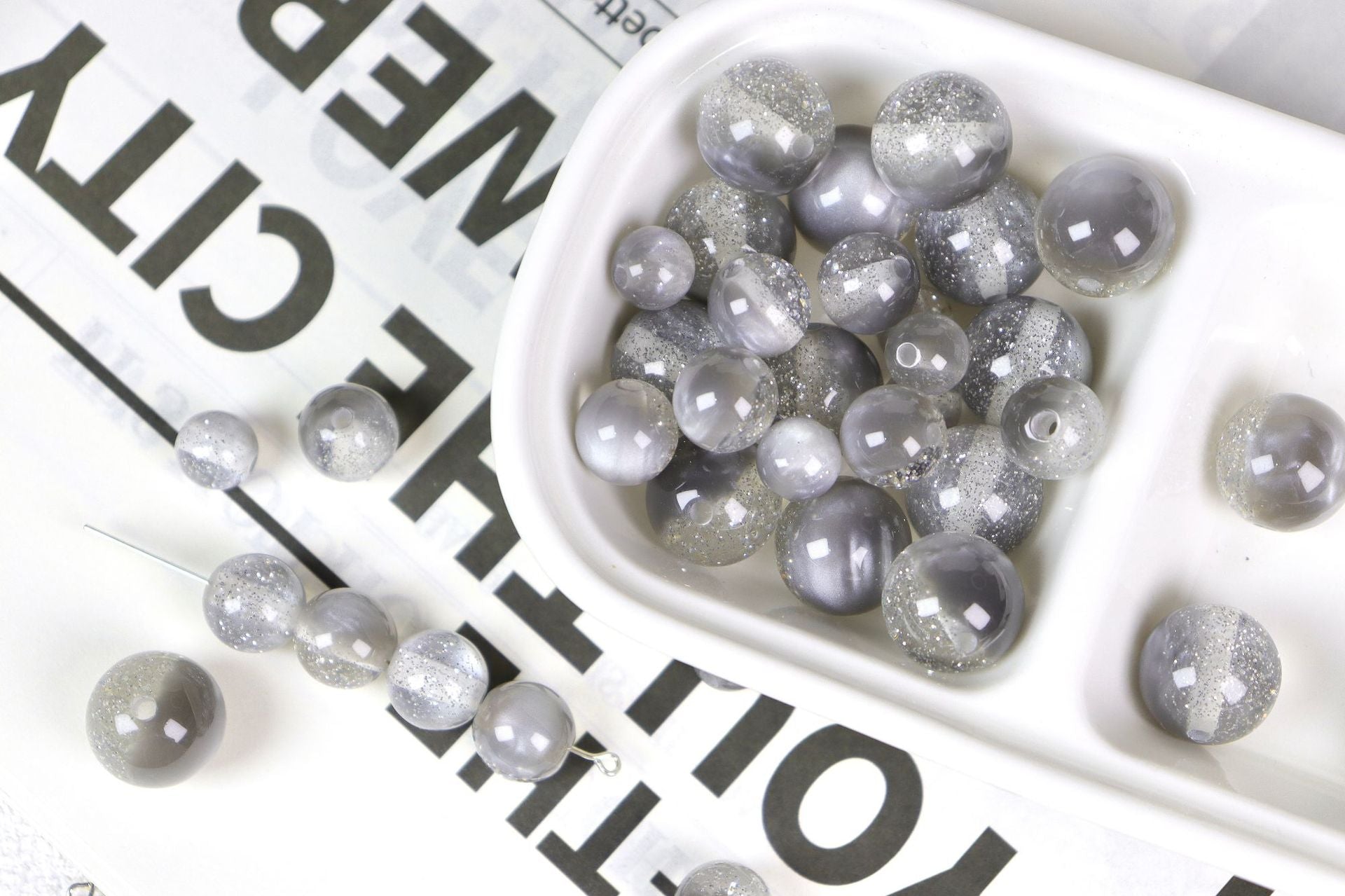 NO.20 Shimmery Silver  Resin Beads 满天星