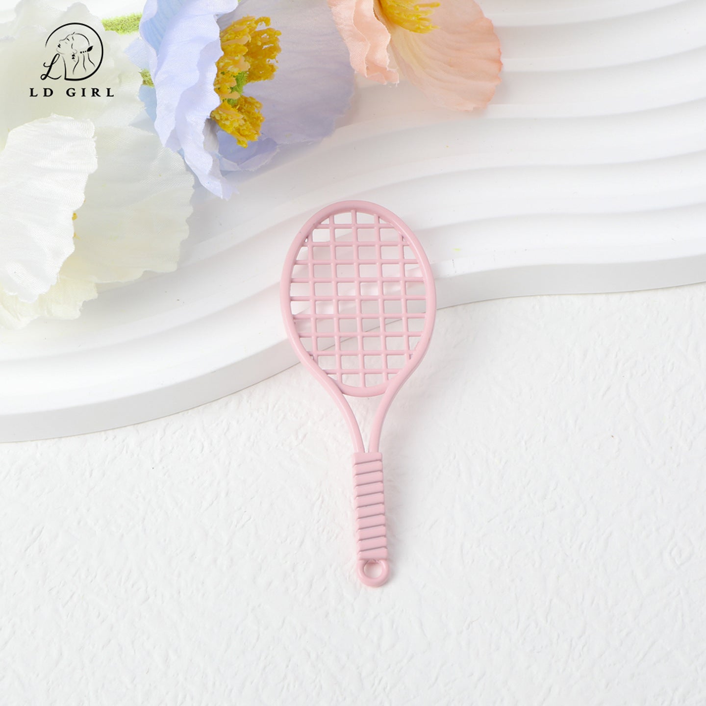 A tennis racket, badminton pendant, jewelry accessories, DIY bracelet, keychain
