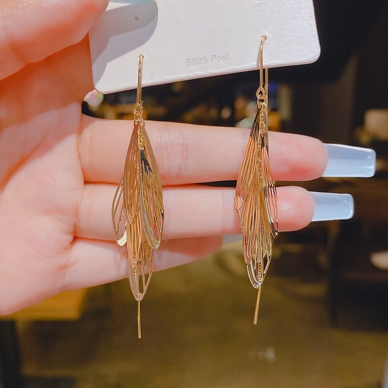 E15,925 Silver Needle Earrings  A