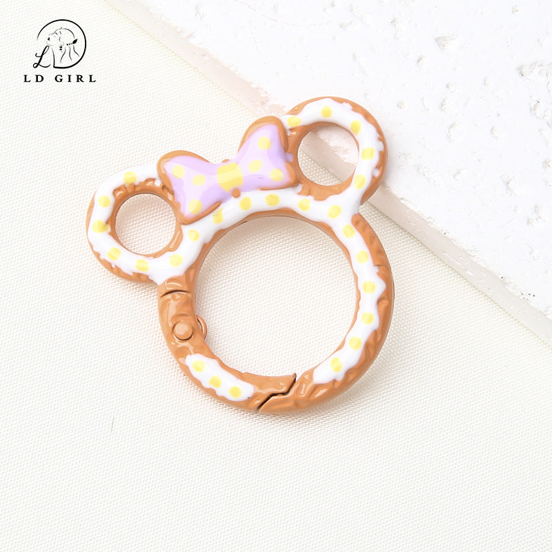 A bow Mickey spring buckle, split ring