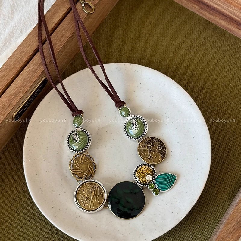 N1,Pendant necklace with long flowing chain