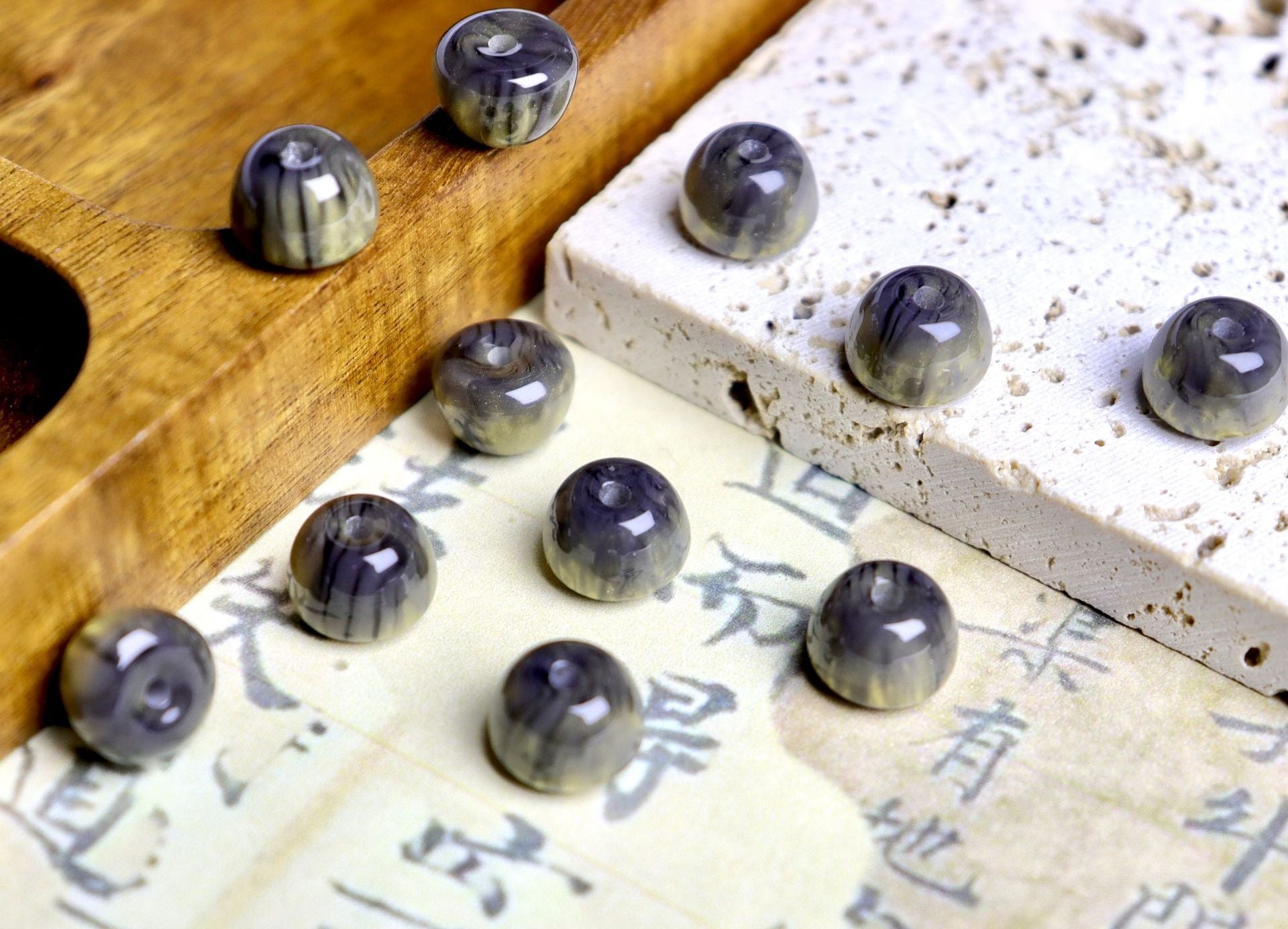 NO.24 Apple Resin beads 苹果珠子