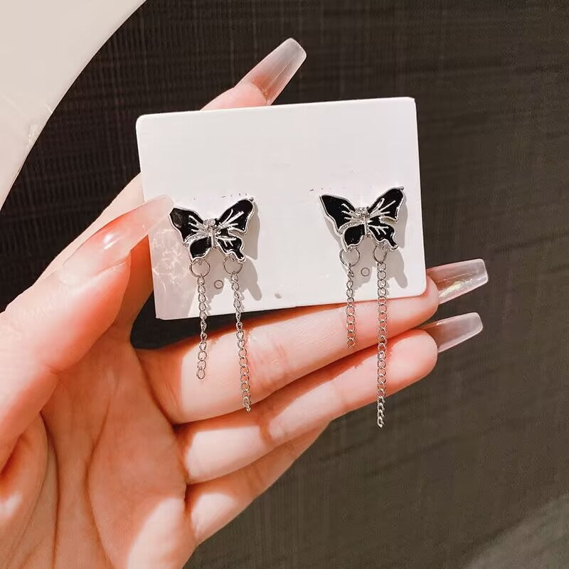 E12,925 Silver Needle Geometric Pearl Earrings G