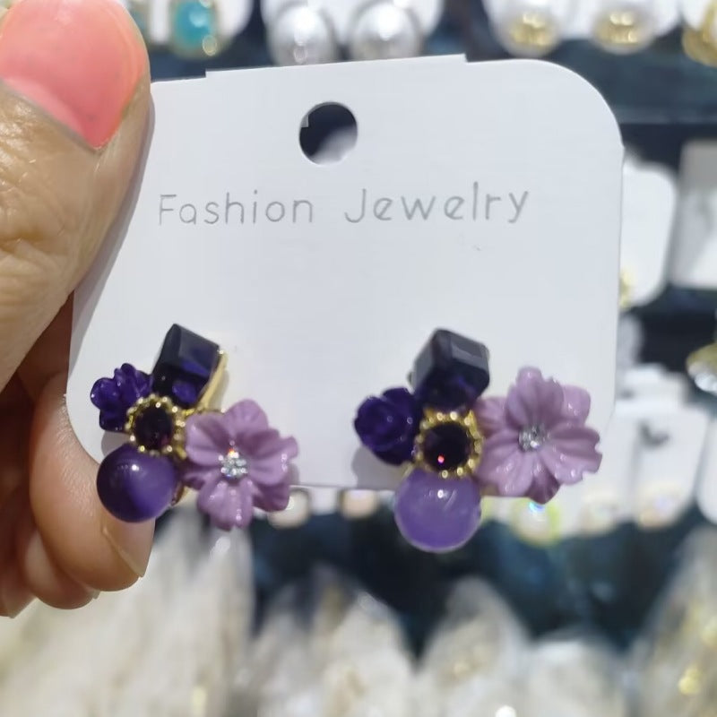 E12,925 Silver Needle Geometric Pearl Earrings G