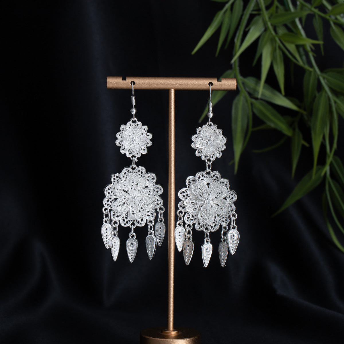 E6,Miao silver earrings