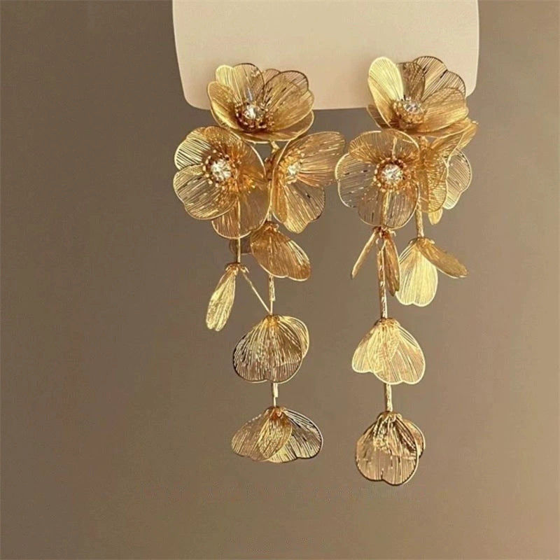 E8,earrings