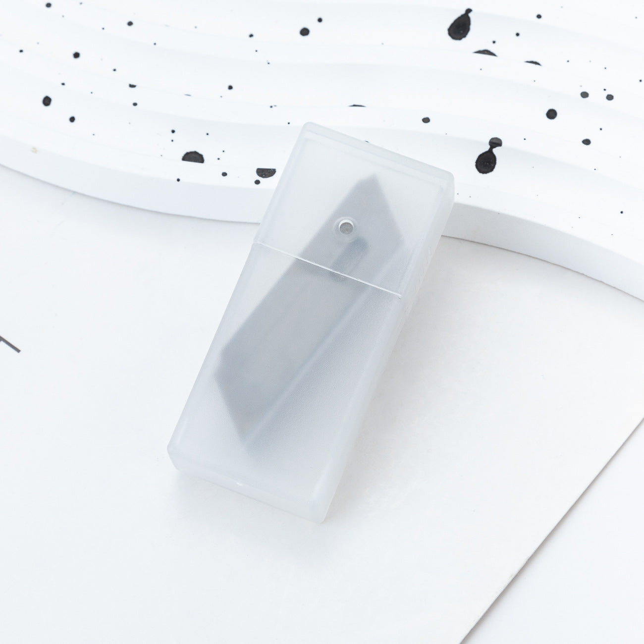 DIY beaded courier knife, portable unpacking artifact, unpacking courier, paper cutting, knife, unpacking knife, office home art knife