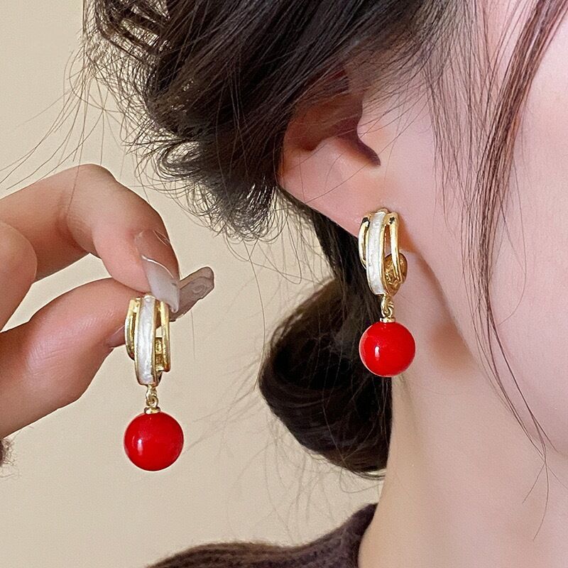 E14,925 Silver Needle Earrings B