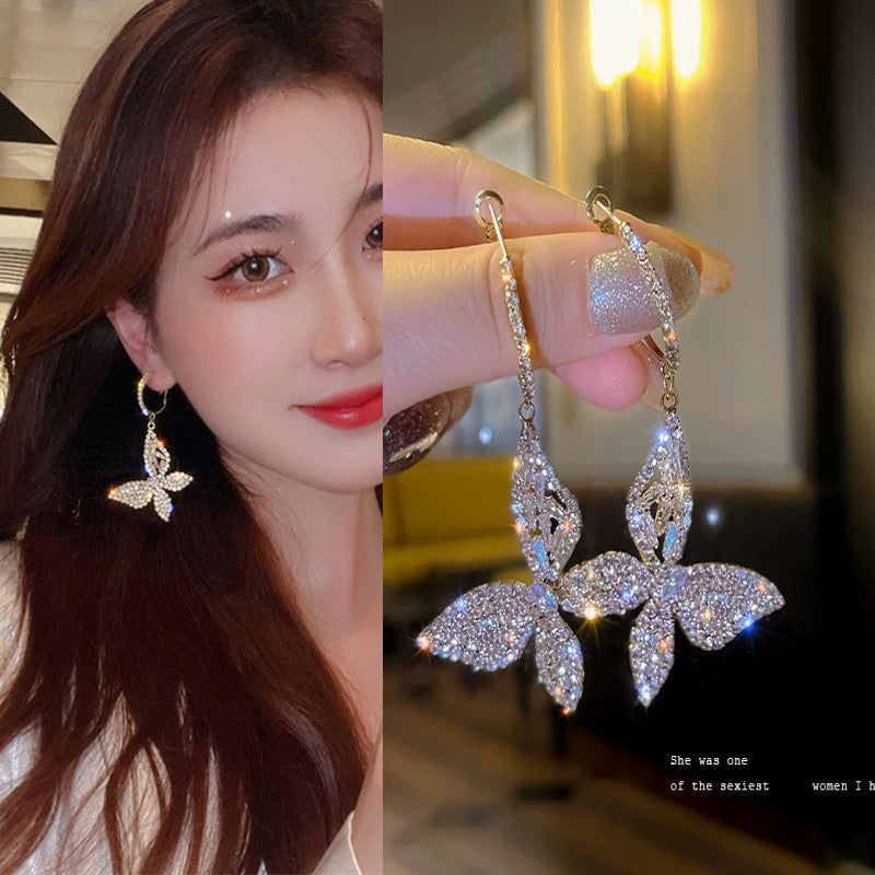 E12,925 Silver Needle Geometric Pearl Earrings G