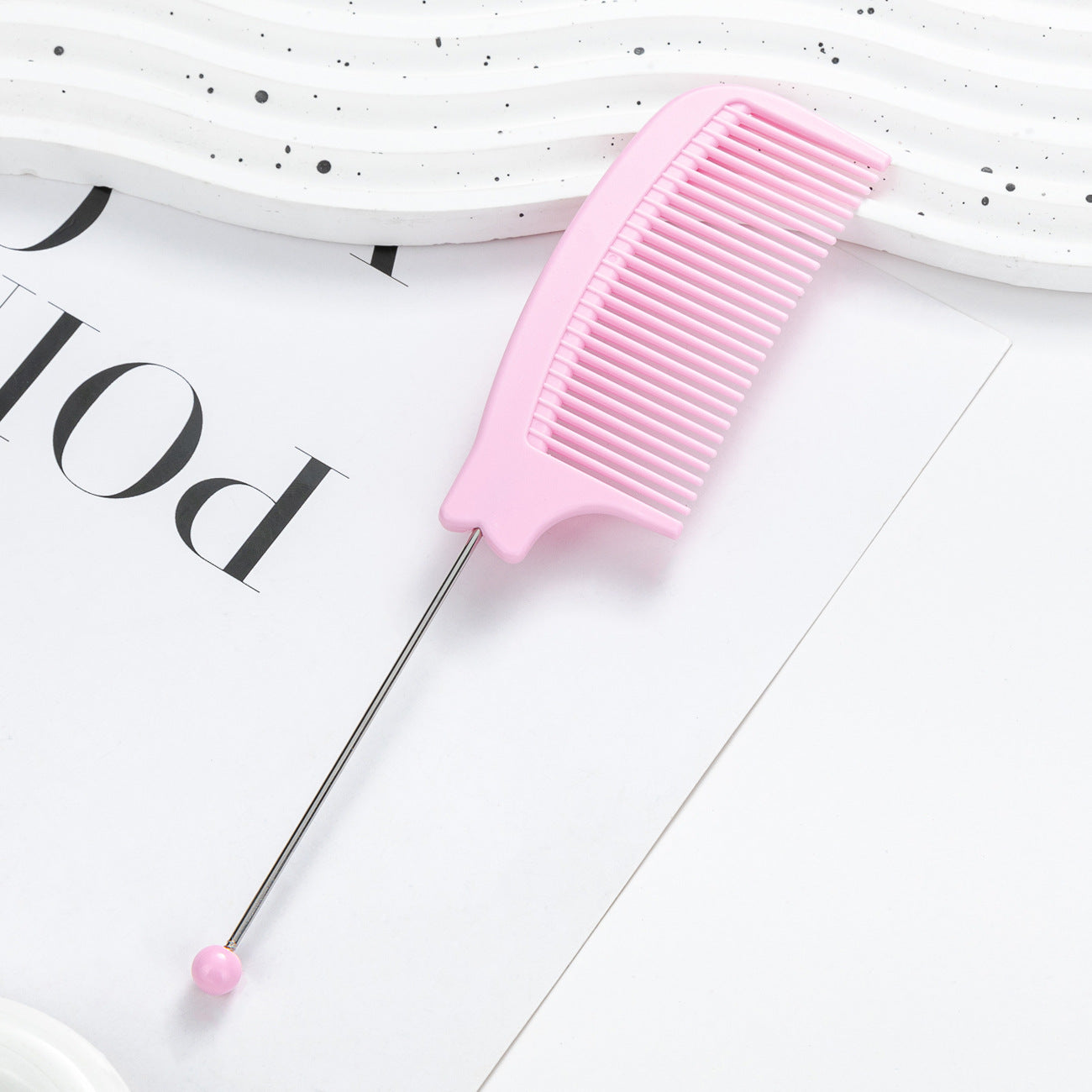 DIY multicolor beaded comb