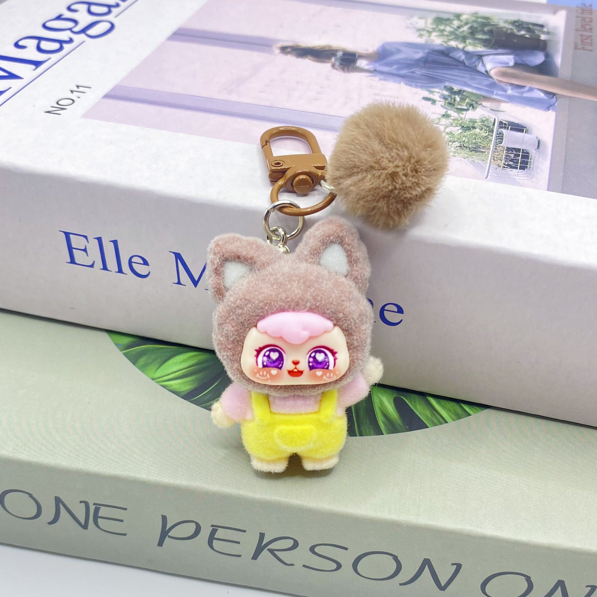 Flocking beckoning cat, pear, keychain pendant