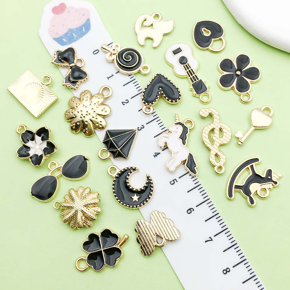 NO.21 Mixed 20 black charm metal, alloy