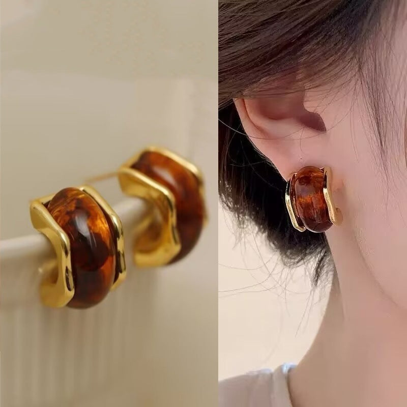 E12,925 Silver Needle Geometric Pearl Earrings G