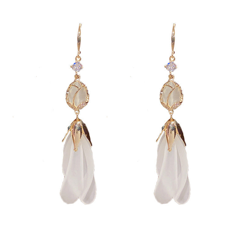 E14,925 Silver Needle Earrings B