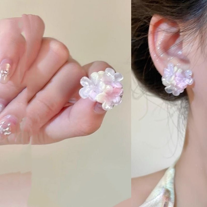 E12,925 Silver Needle Geometric Pearl Earrings G