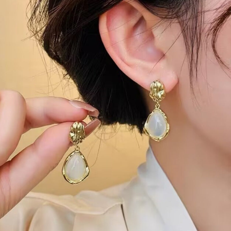 E14,925 Silver Needle Earrings B