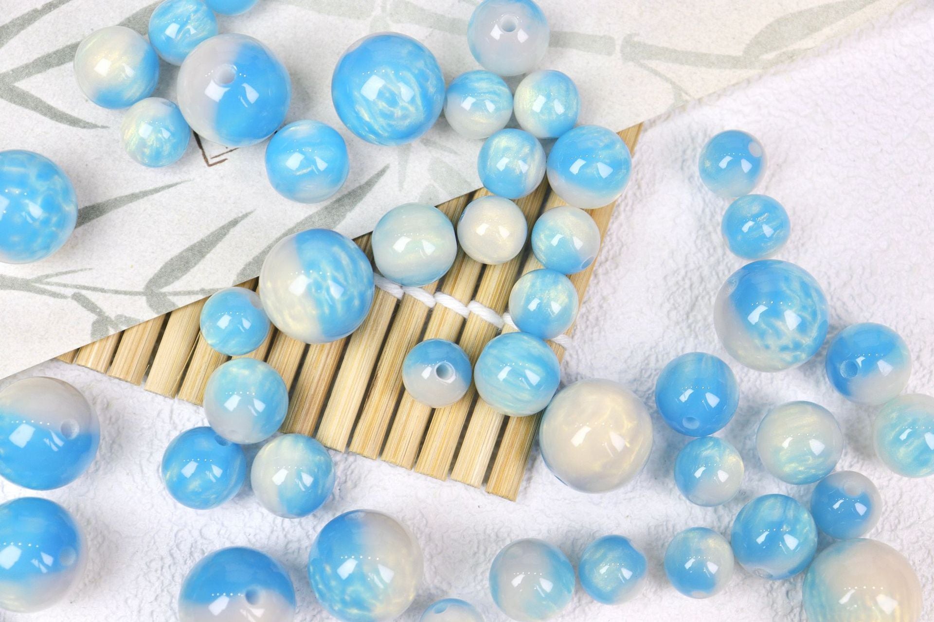 NO.17 Two-Tone  Resin Beads 鎏金双笙