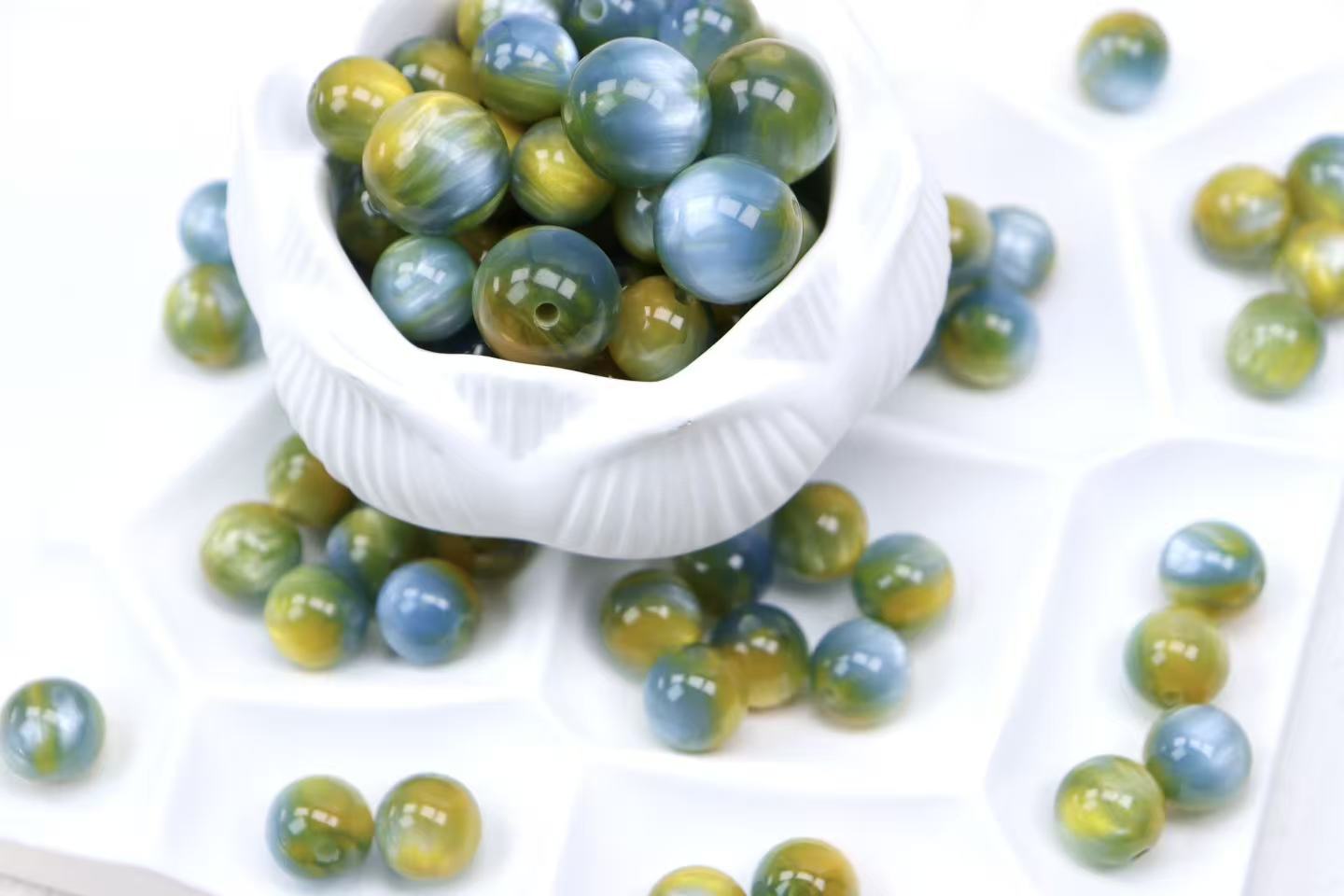 NO.14 Oil painting style resin beads 敦煌