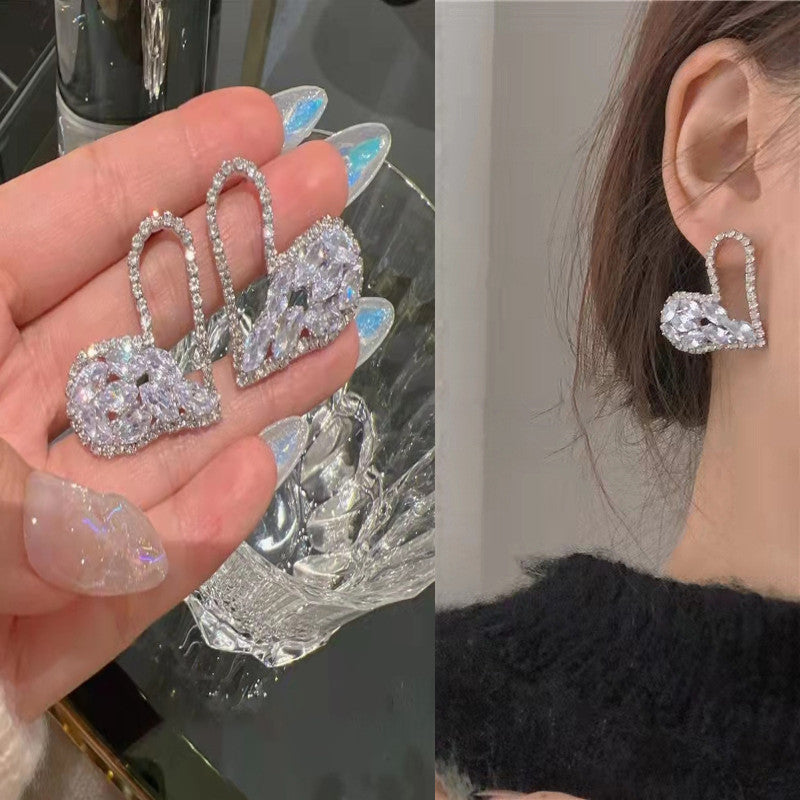 E14,925 Silver Needle Earrings B