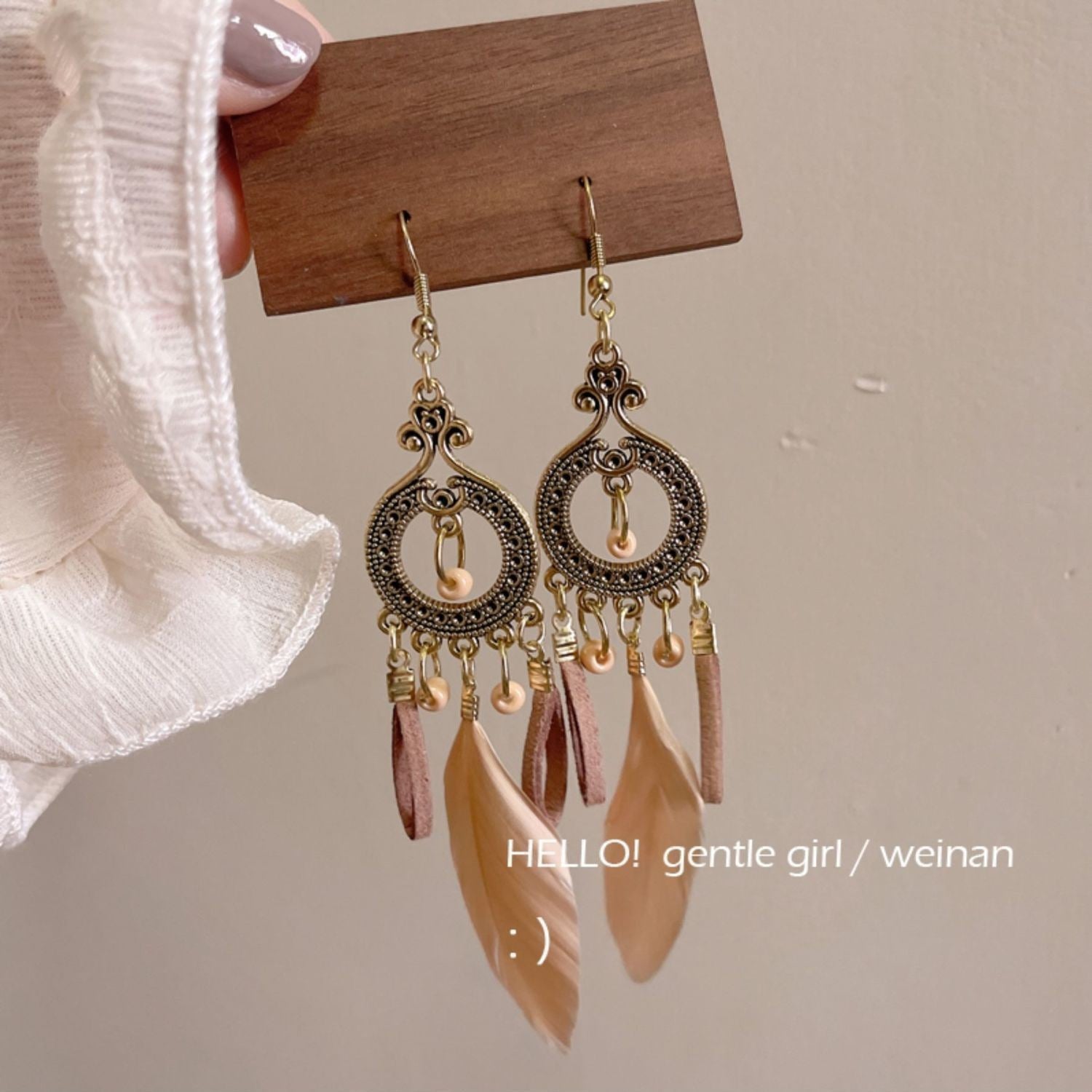 E5, earrings
