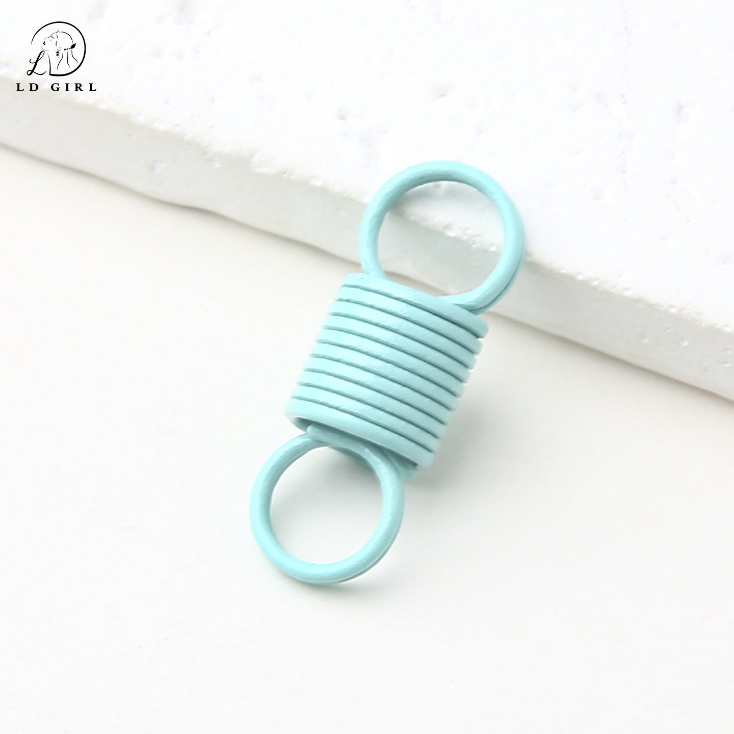 A tension spring connecting buckle, tension spring buckle, keychain pendant, spiral tension spring DIY jewelry accessories
