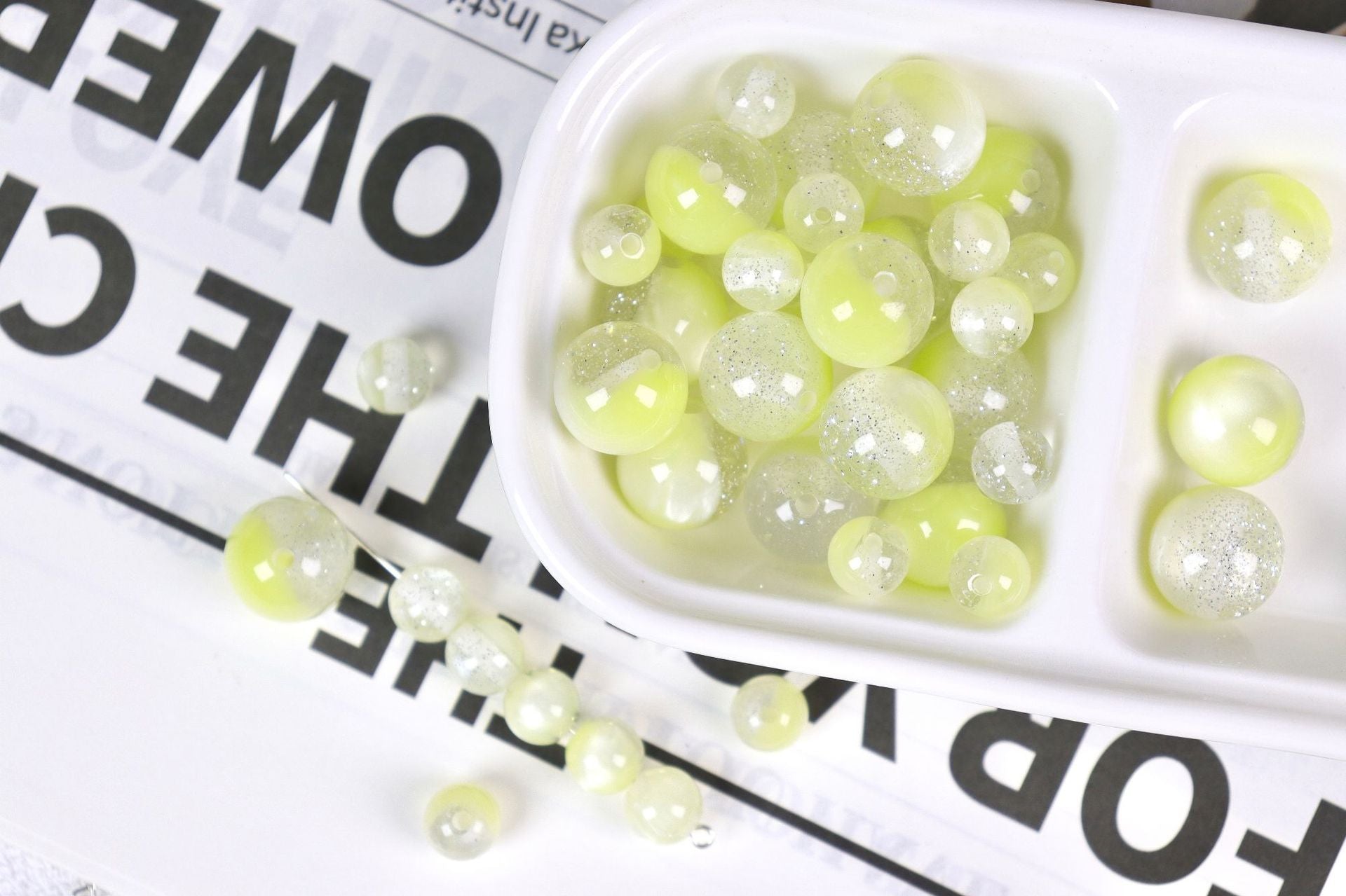 NO.20 Shimmery Silver  Resin Beads 满天星