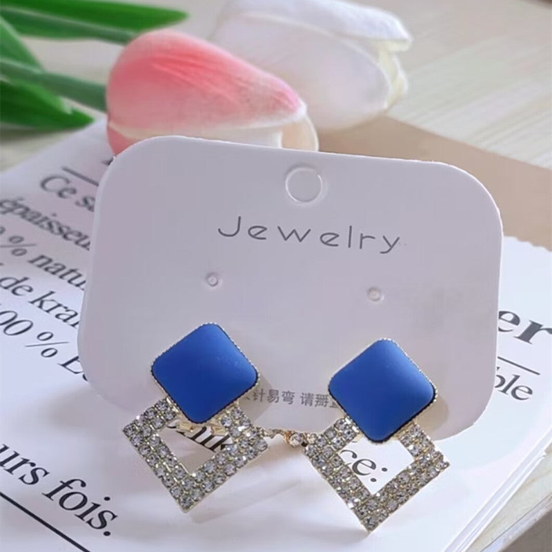 E14,925 Silver Needle Earrings B