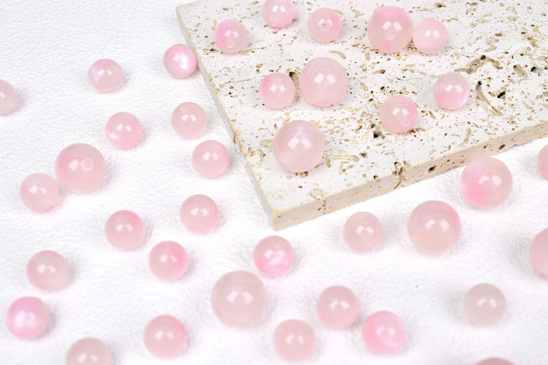 NO.1 Glow-in-the-dark  Resin Beads A 夜光玲珑