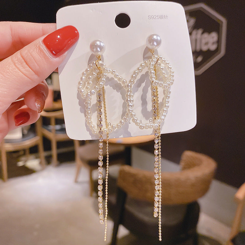 E14,925 Silver Needle Earrings B