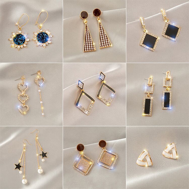 E12,925 Silver Needle Geometric Pearl Earrings G