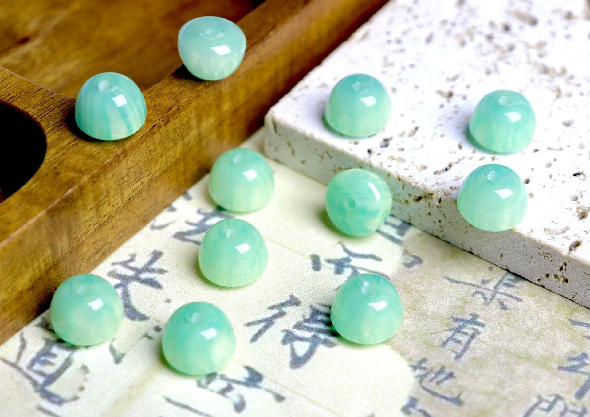 NO.24 Apple Resin beads 苹果珠子