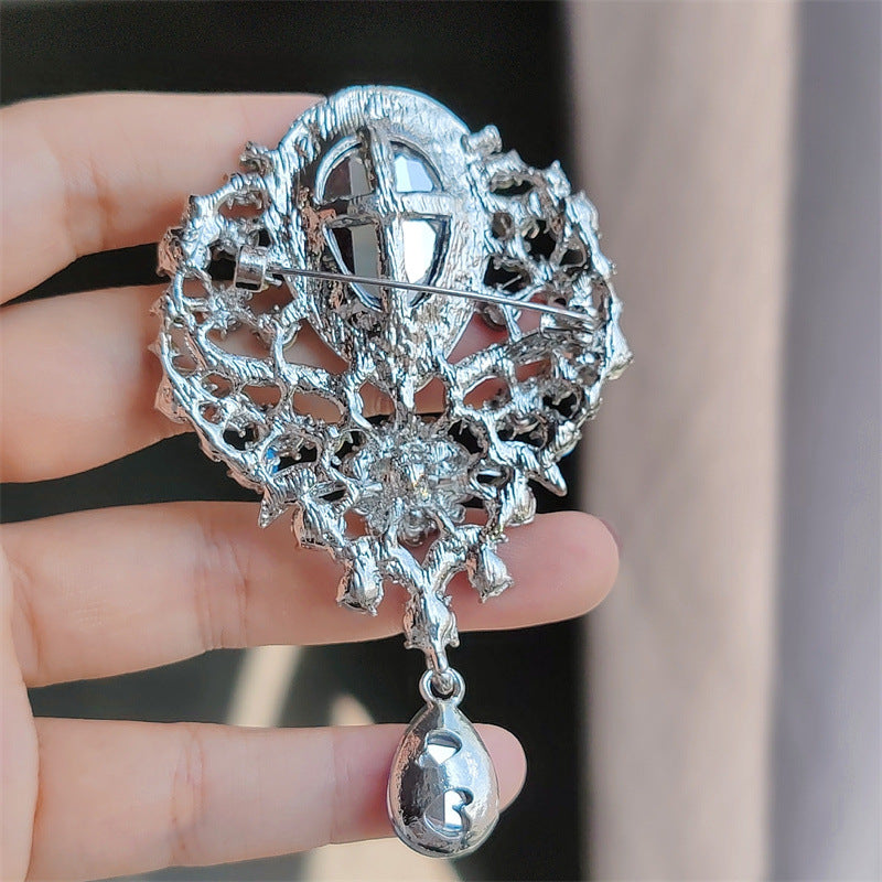 6-Color Stylish Retro Crystal Brooch, Alloy Rhinestone Pin, Colored Pendant Corsage