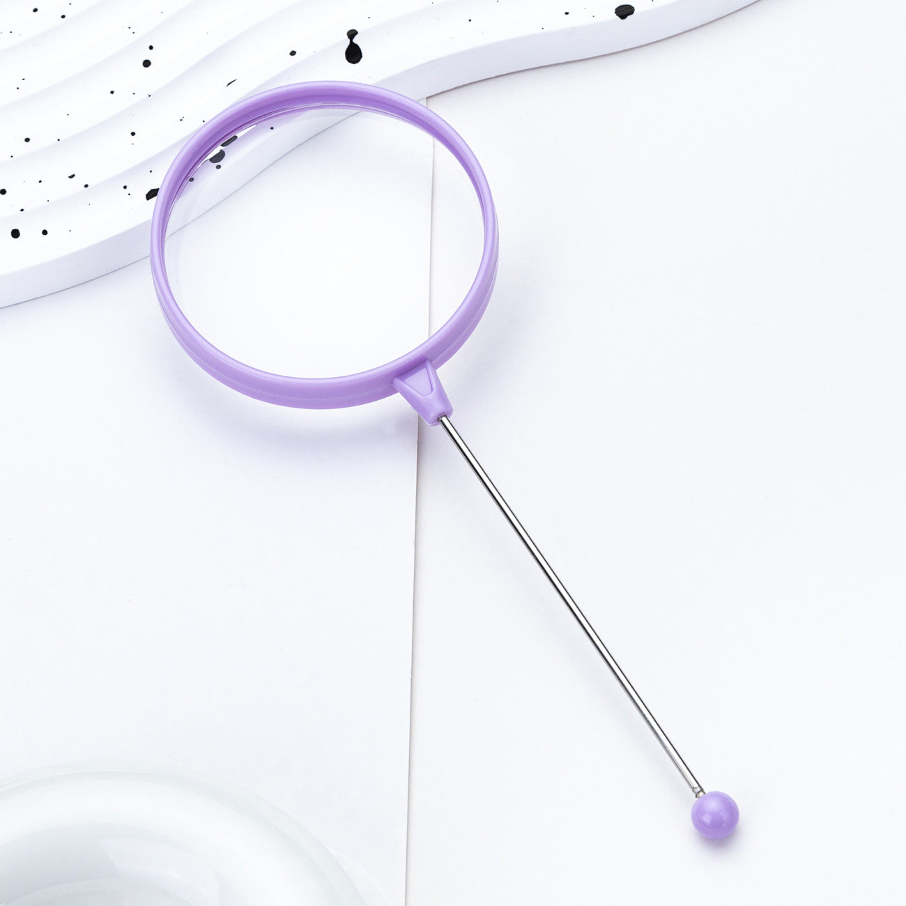 Reading hand-held magnifying glass, reading newspaper reader, expanding mirror creative DIY beaded magnifying glass