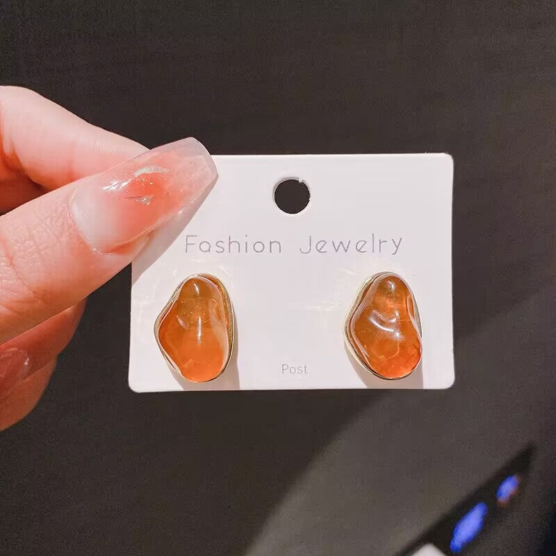 E13,925 Silver Needle Earrings D